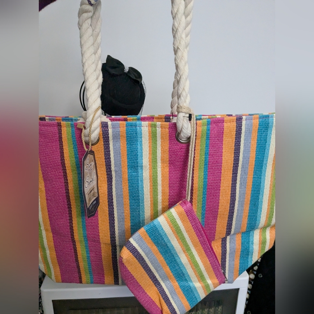NWT Sun N' Sand Bag
